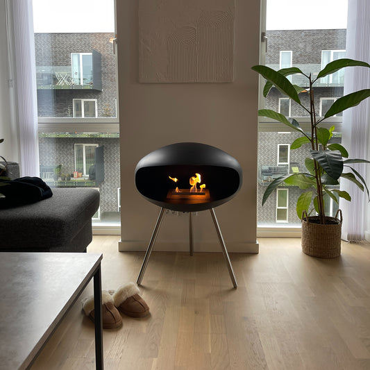 Cocoon Terra - Black with Steel Legs