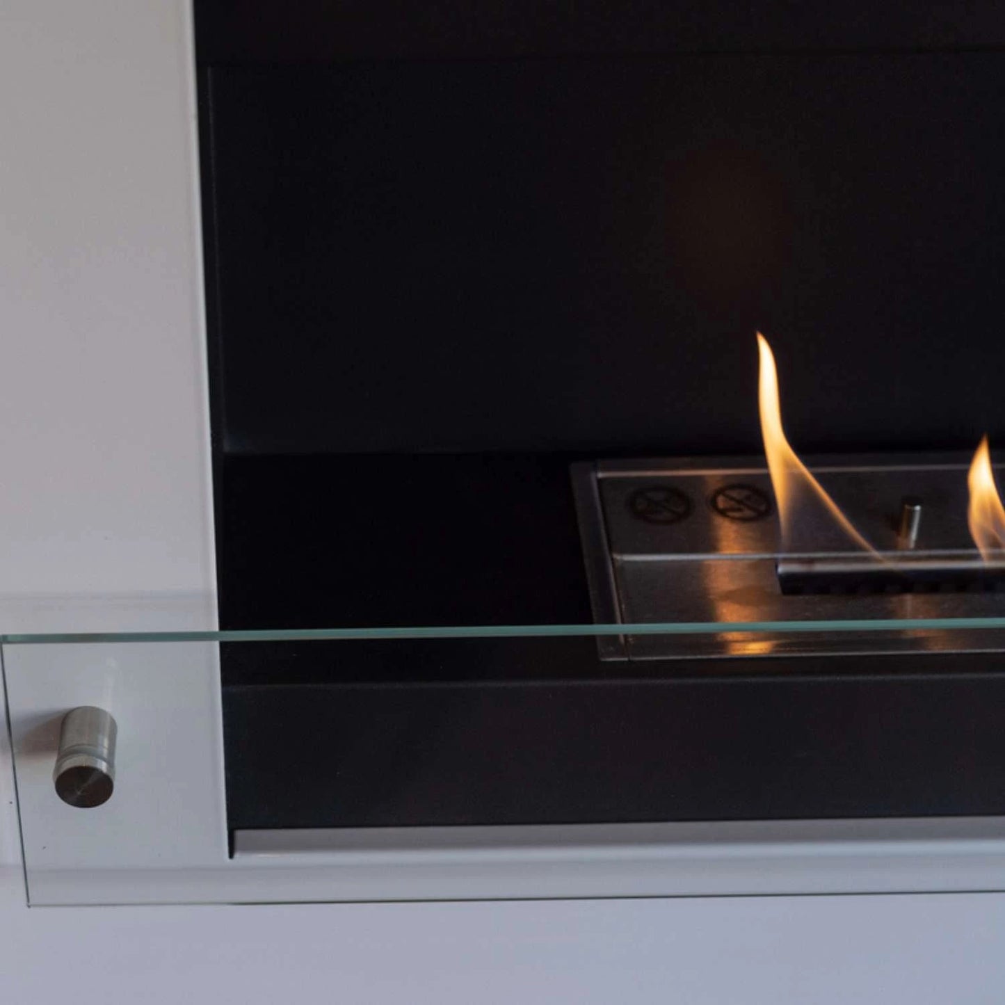 Nebraska - Wall Mounted Bioethanol Fireplace - White